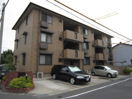 トレジャ－ハウス外観写真