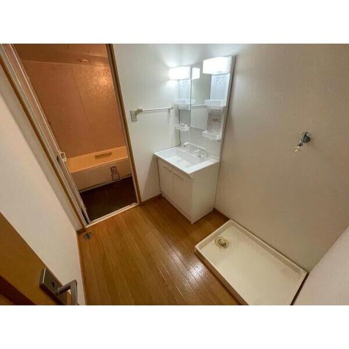 物件内観写真9　(洗面)