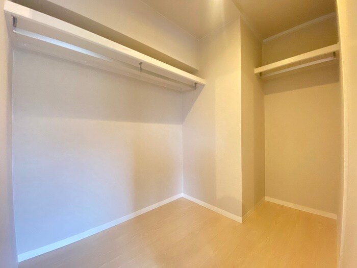 物件内観写真18　(収納)