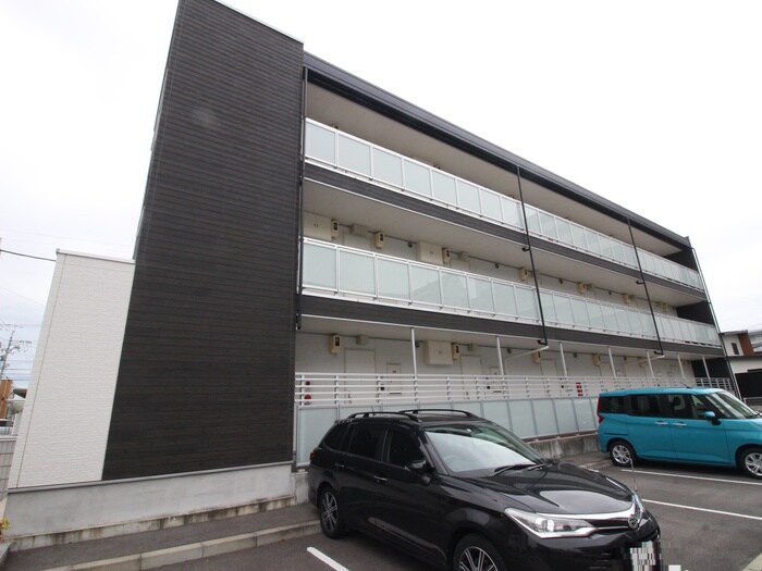 物件外観写真2　(外観写真)