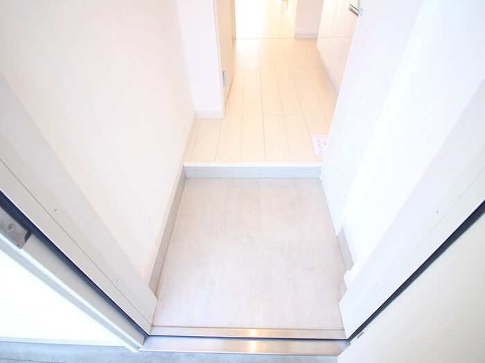 物件内観写真21　(玄関)