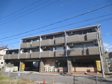 ドエルマルモ１０１外観写真