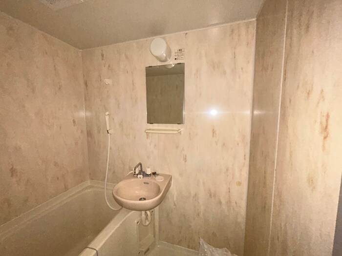 物件内観写真12　(洗面)