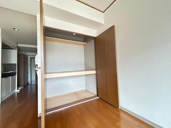 物件内観写真13　(収納)
