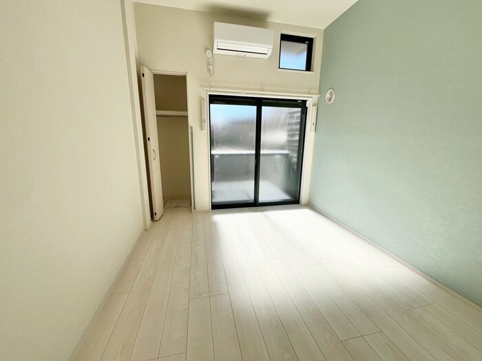 物件内観写真8　(居室)