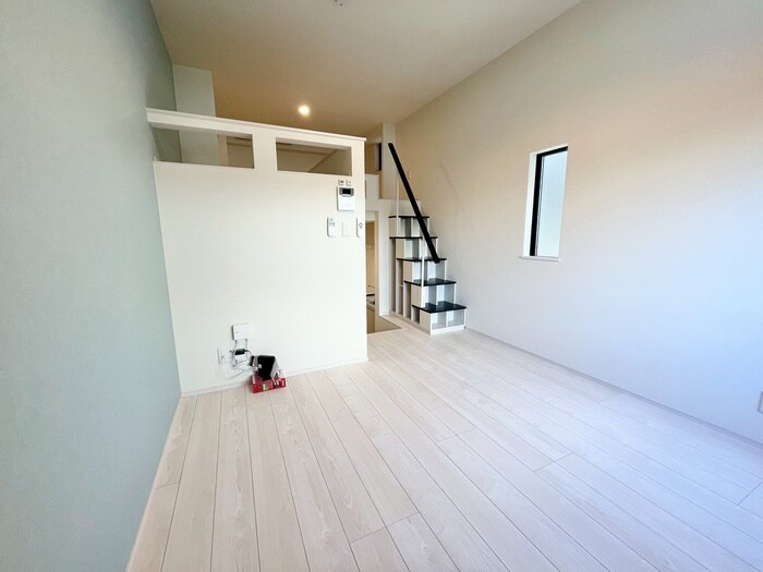 物件内観写真8　(居室)