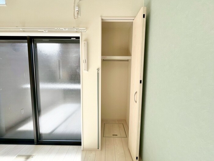 物件内観写真11　(収納)