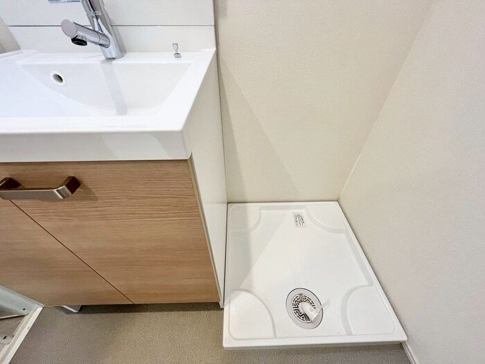 物件内観写真15　(洗濯機置場)