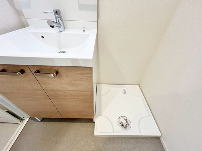 物件内観写真15　(洗濯機置場)