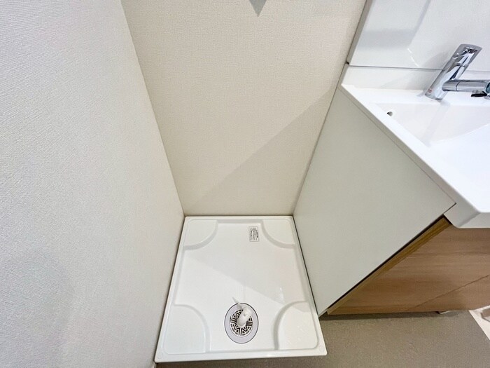 物件内観写真15　(洗濯機置場)