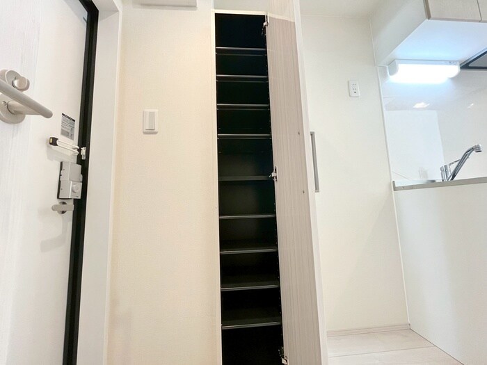 物件内観写真19　(靴箱)