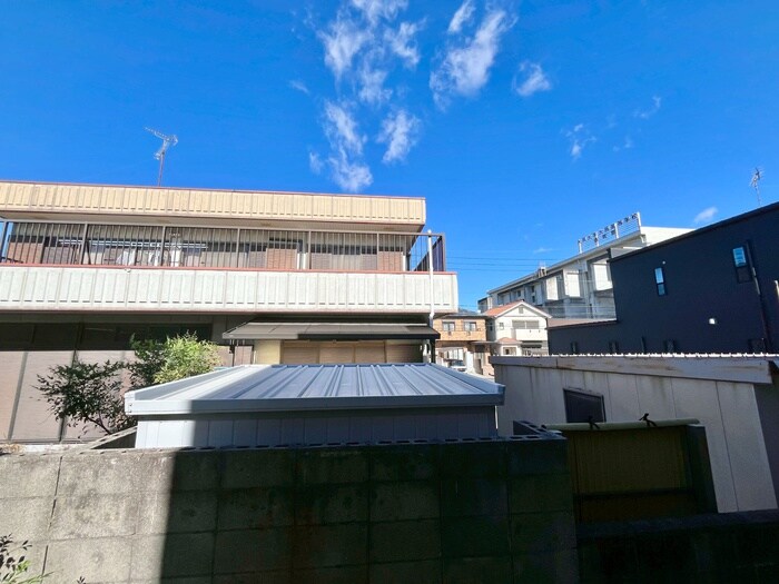 物件内観写真21　(室内からの展望)