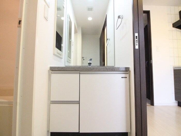 物件内観写真13　(洗面)