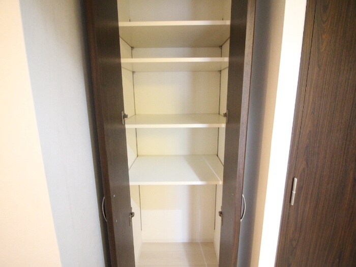 物件内観写真15　(靴箱)