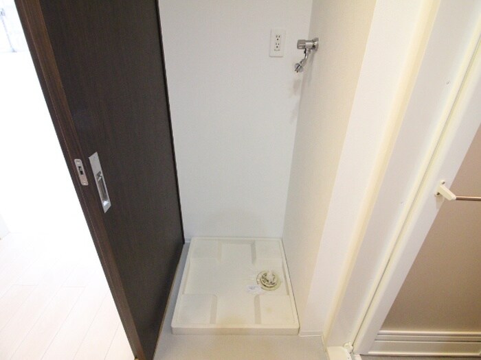 物件内観写真20　(洗濯機置場)