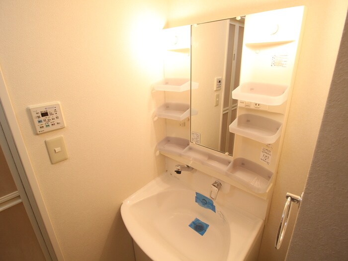 物件内観写真11　(洗面)