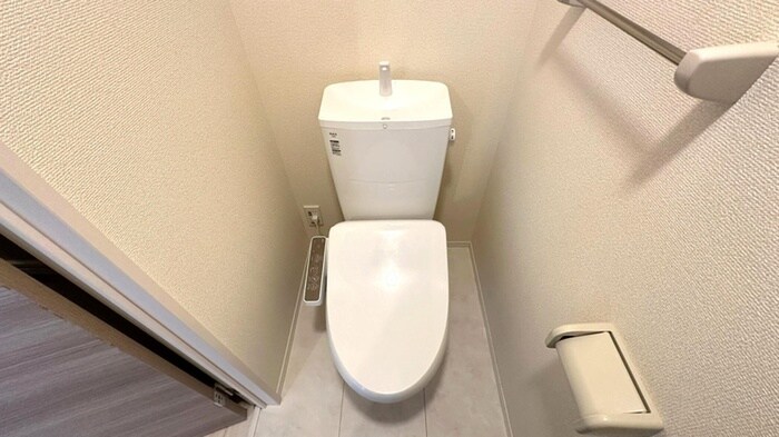 物件内観写真11　(トイレ)