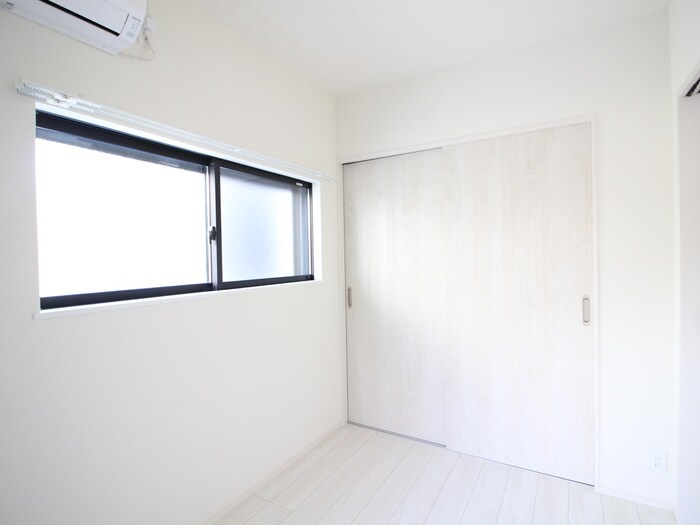 物件内観写真11　(居室)
