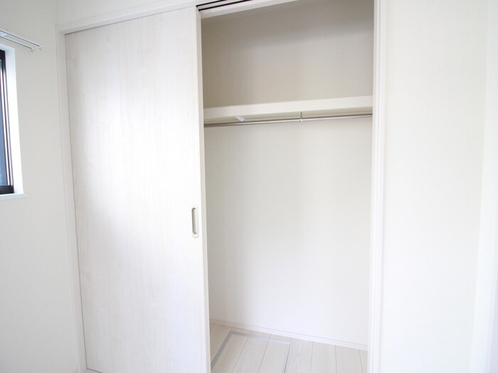 物件内観写真16　(収納)