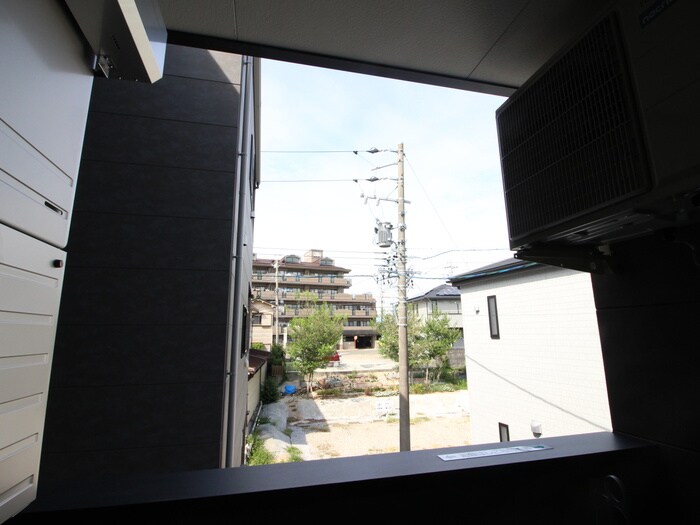 物件内観写真22　(室内からの展望)