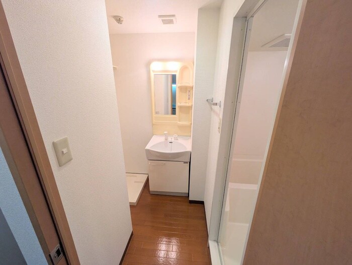 物件内観写真12　(洗面)