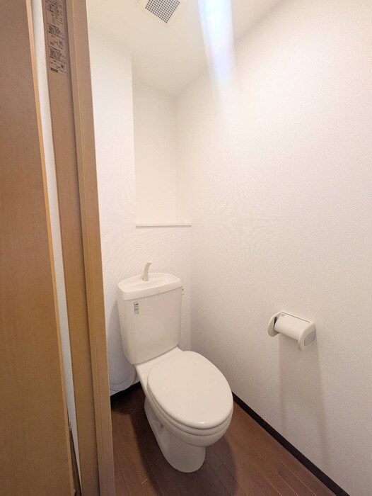 物件内観写真15　(トイレ)