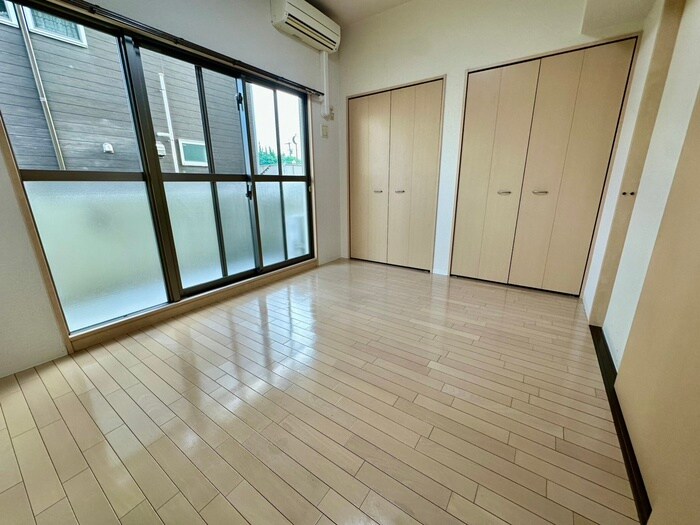 物件内観写真8　(居室)