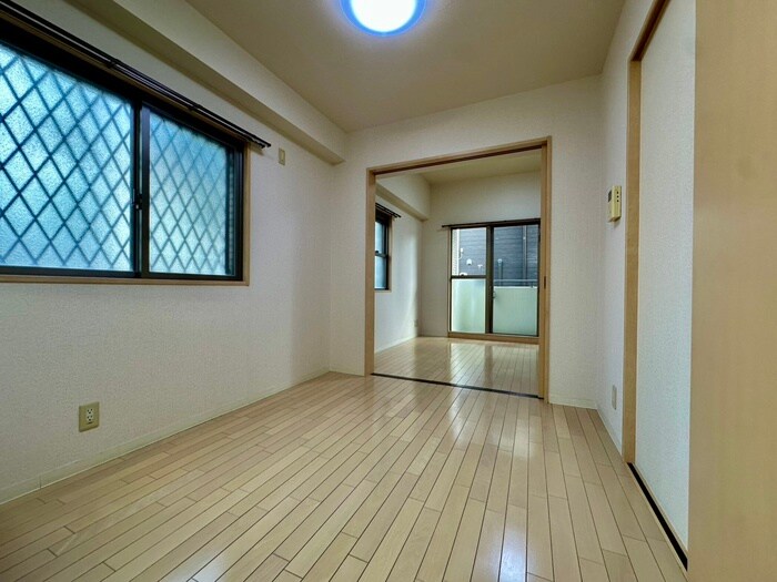 物件内観写真12　(居室)