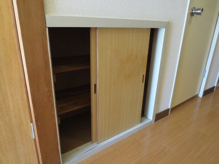 物件内観写真9　(収納)