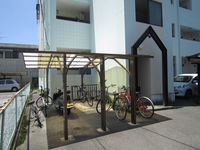 物件外観写真5　(外観写真)