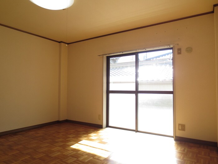 物件内観写真15　(居室)