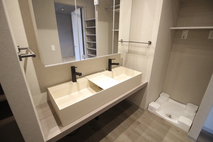 物件内観写真8　(洗面)