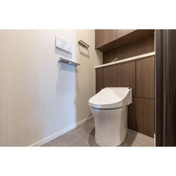 物件内観写真13　(トイレ)