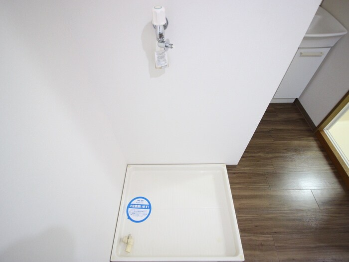 物件内観写真11　(廊下)