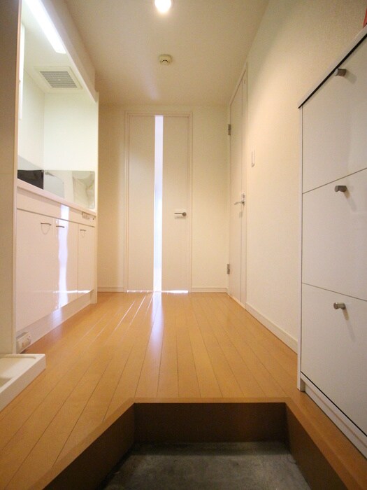 物件内観写真19　(玄関)