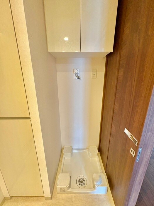 物件内観写真13　(洗濯機置場)