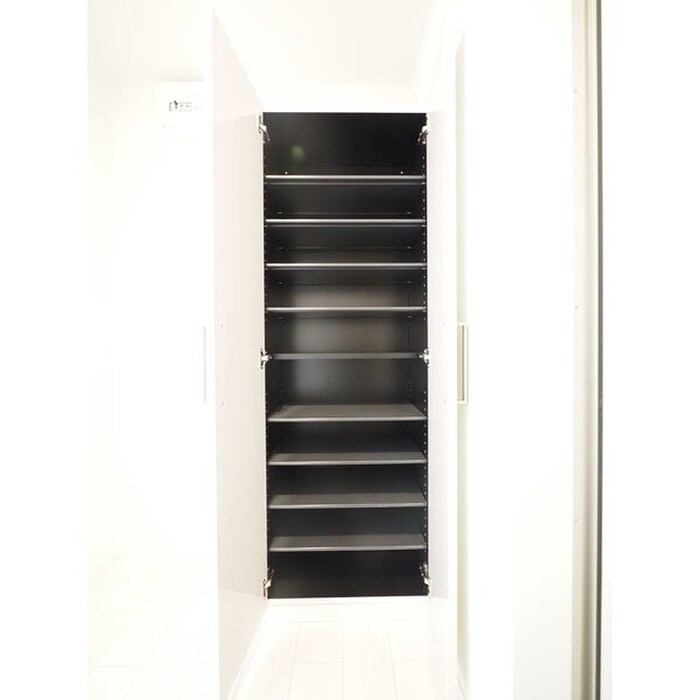 物件内観写真15　(靴箱)