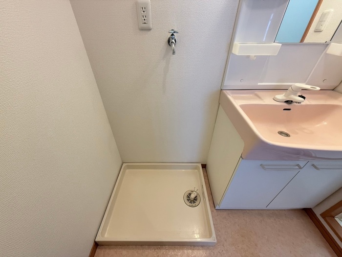 物件内観写真20　(洗濯機置場)