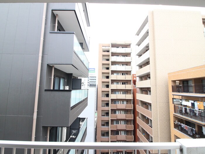 物件内観写真16　(室内からの展望)