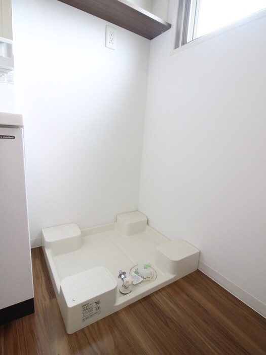 物件内観写真19　(洗濯機置場)