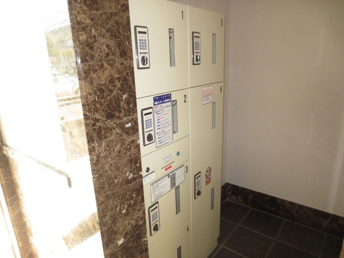 物件外観写真6　(建物設備)