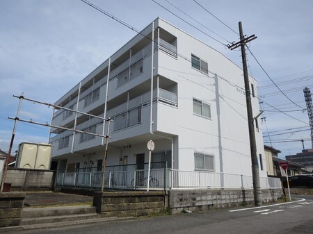 ハイツ西山東外観写真