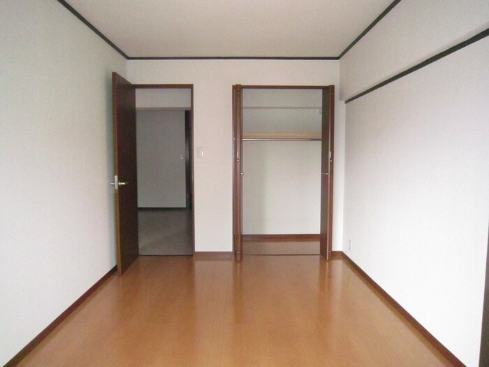 物件内観写真11　(収納)