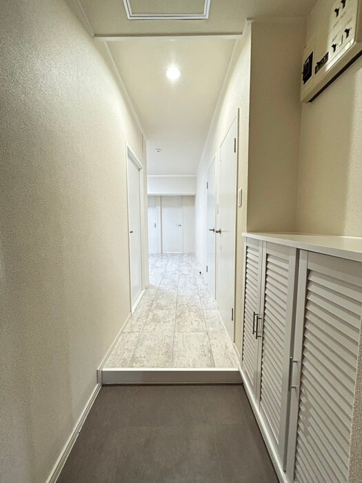 物件内観写真17　(廊下)