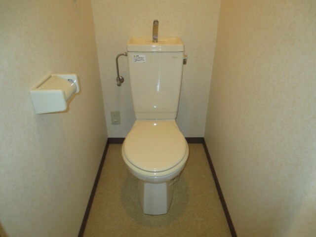 物件内観写真16　(トイレ)