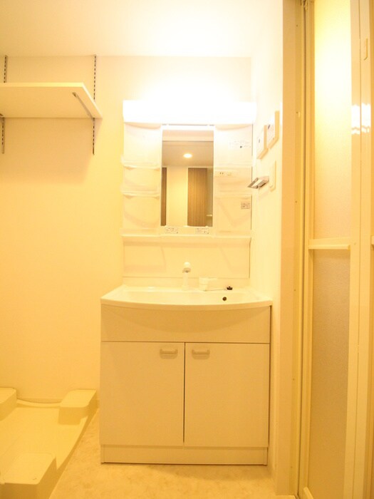 物件内観写真13　(洗面)