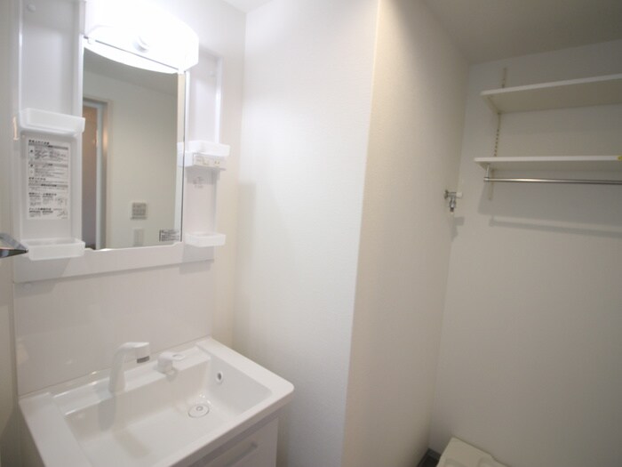物件内観写真11　(洗面)