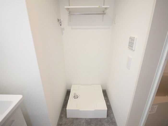 物件内観写真13　(洗面)