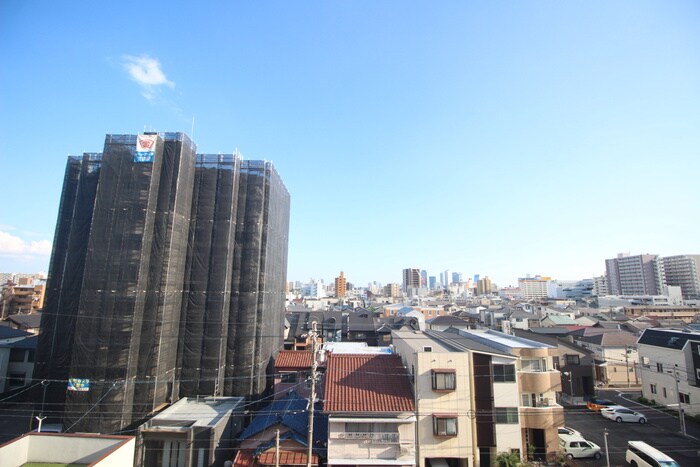 物件内観写真22　(室内からの展望)