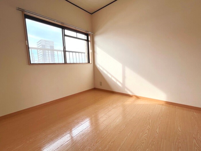 物件内観写真9　(居室)